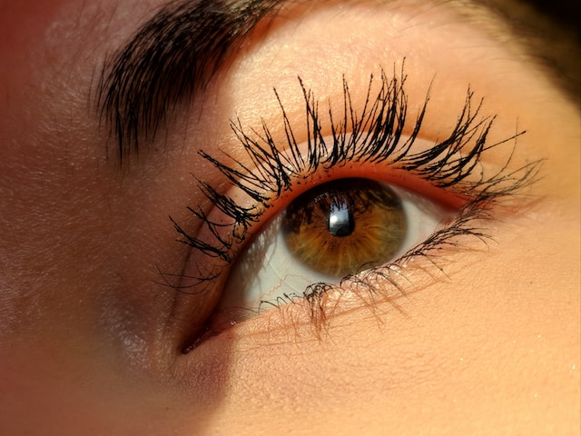 How to Choose the Right Mascara for Your Lashes